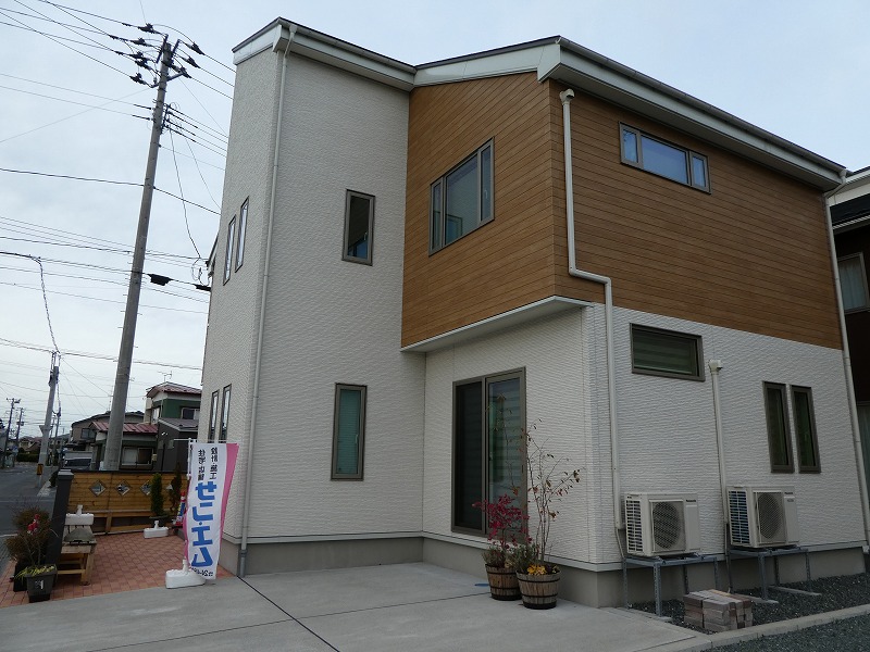 展示場お譲りいたします。備え付きの家具付き！ＺＥＨ住宅
